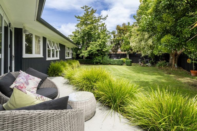 Photo of property in 39 Upham Street, Havelock North, 4130