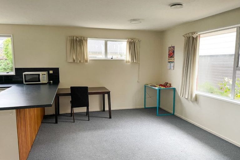 Photo of property in 38 Sayers Crescent, Ilam, Christchurch, 8041