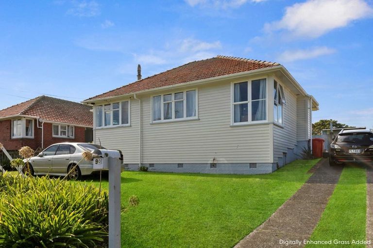 Photo of property in 90 Harper Street, Gonville, Whanganui, 4501