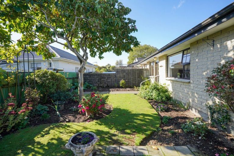 Photo of property in 92 Newcastle Street, Windsor, Invercargill, 9810