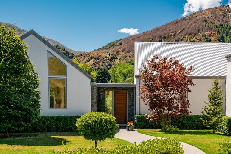 Photo of property in Butel Park, 22 Essex Avenue, Arrowtown, 9302