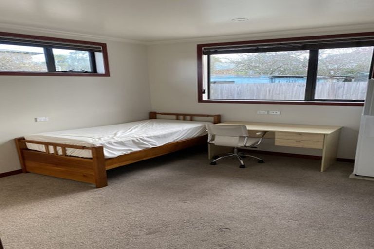 Photo of property in 214a Hillcrest Road, Hillcrest, Hamilton, 3216