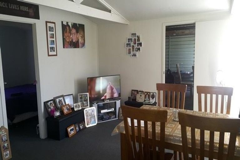 Photo of property in 24 Bedlington Avenue, Manurewa, Auckland, 2102