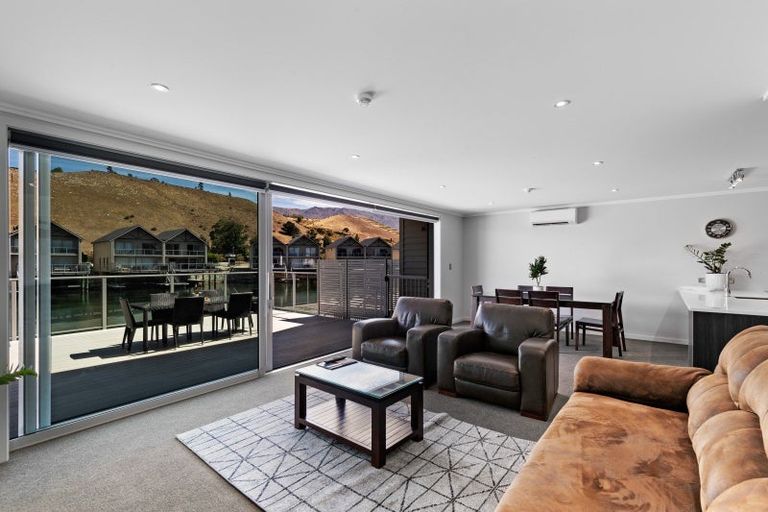 Photo of property in 4b Rahoy Close, Mount Pisa, Cromwell, 9383