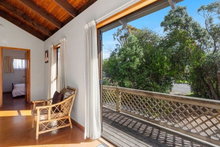 Photo of property in 83 Deep Creek Road, Waiake, Auckland, 0630