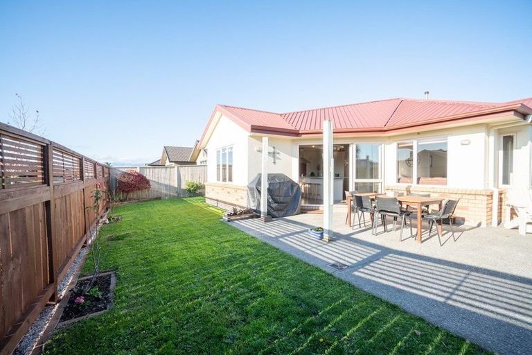 Photo of property in 19 Branigan Parade, Kelvin Grove, Palmerston North, 4414