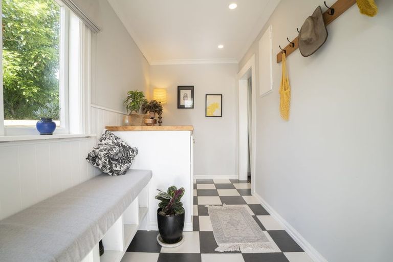 Photo of property in 38 Monowai Road, Johnsonville, Wellington, 6037