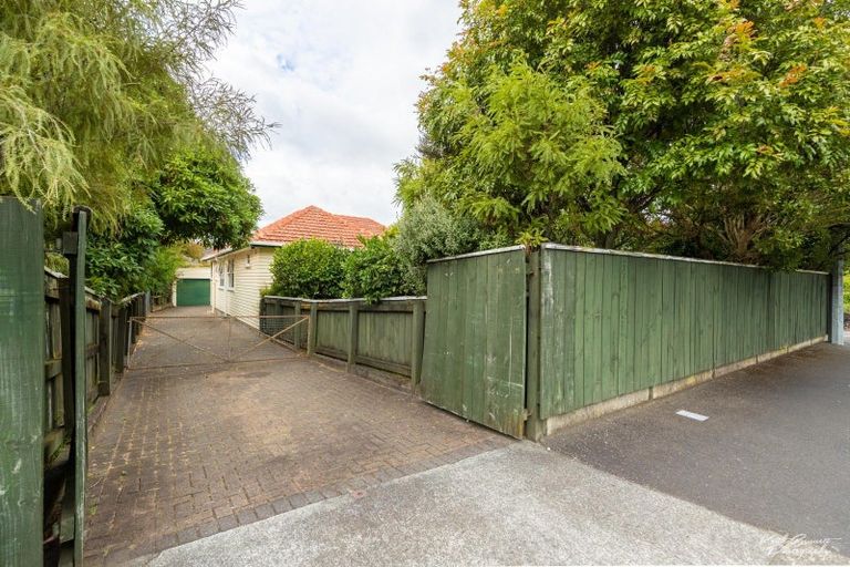 Photo of property in 354 Fergusson Drive, Heretaunga, Upper Hutt, 5018