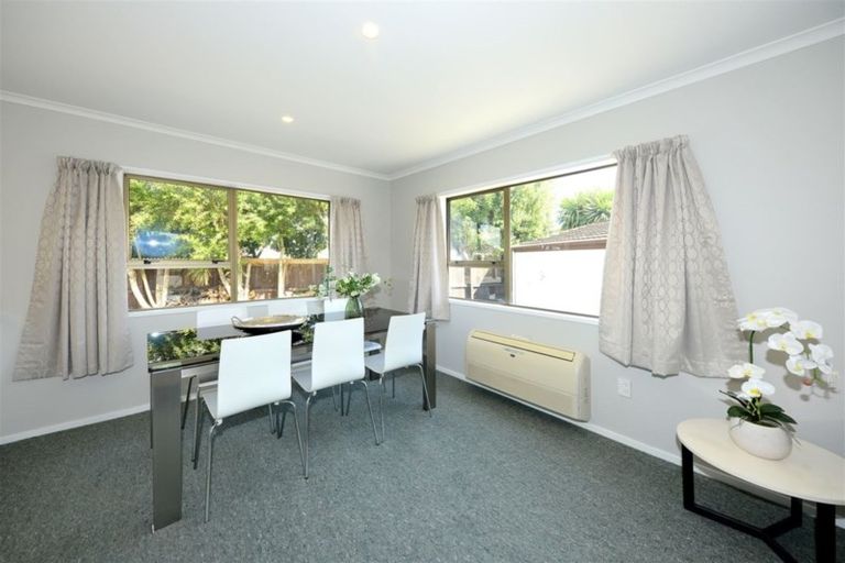 Photo of property in 10b Geraldo Place, Russley, Christchurch, 8042