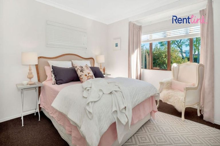 Photo of property in 20 Seaview Road, Otumoetai, Tauranga, 3110