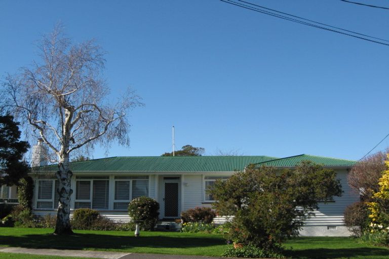 Photo of property in 2 Gardiner Place, Havelock North, 4130