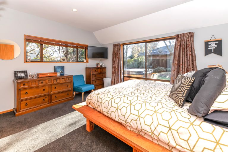 Photo of property in 38 Oakden Drive, Darfield, 7510