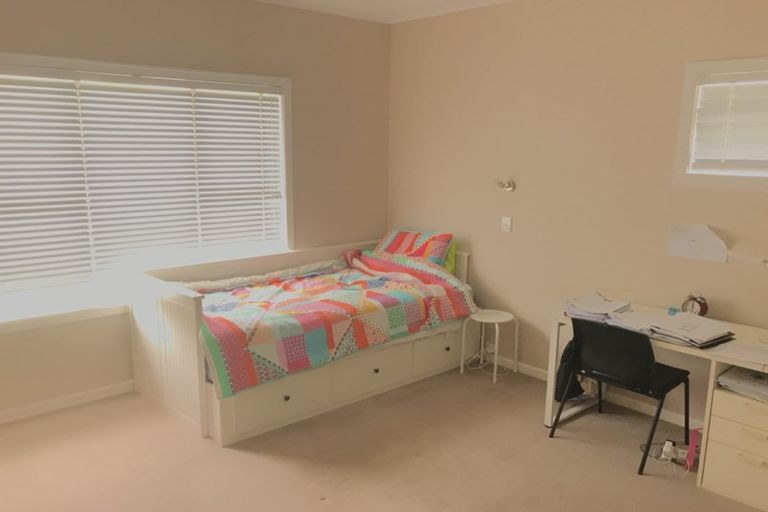 Photo of property in 19 Williamson Avenue, Belmont, Auckland, 0622