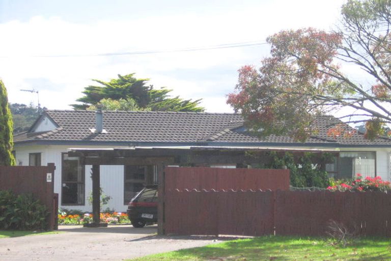 Photo of property in 527 Swanson Road, Ranui, Auckland, 0612