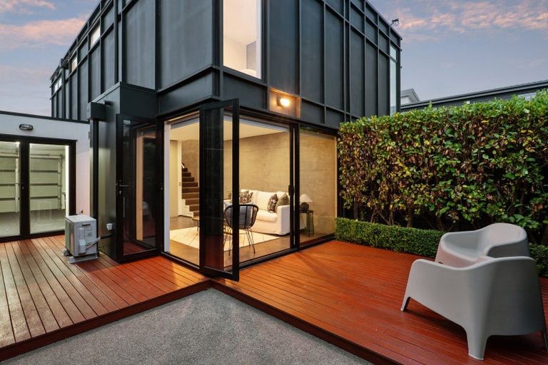 Photo of property in 91 Canon Street, St Albans, Christchurch, 8014