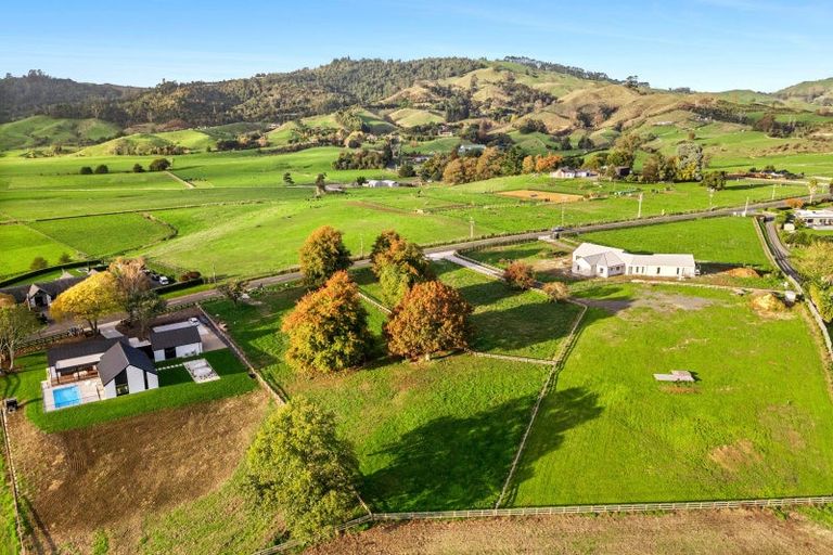 Photo of property in 35 Fencourt Road, Cambridge, 3496