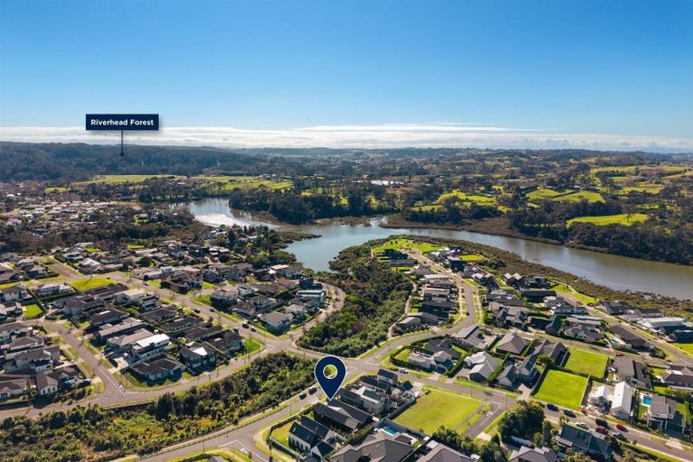 Photo of property in 64 Riverhead Point Drive, Riverhead, 0820