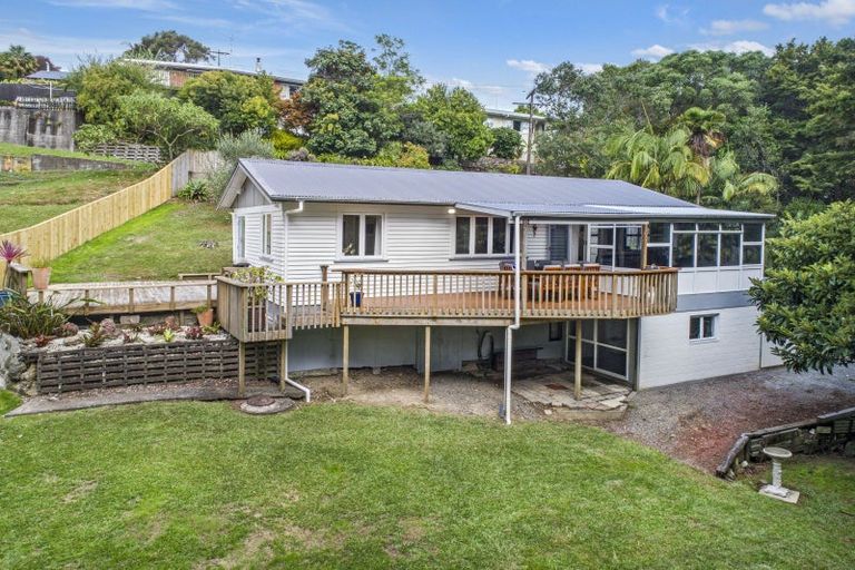 Photo of property in 5 Memorial Drive, Parahaki, Whangarei, 0112