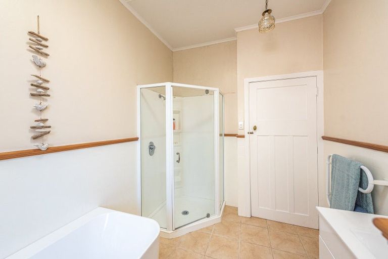 Photo of property in 30 Moore Avenue, Tawhero, Whanganui, 4501