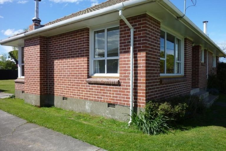Photo of property in 43 Veitches Road, Casebrook, Christchurch, 8051