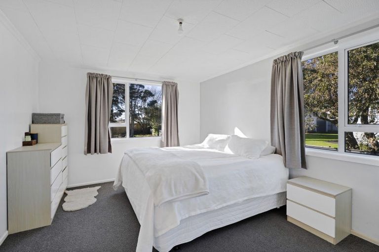 Photo of property in 2 Orlando Street, Stratford, 4332