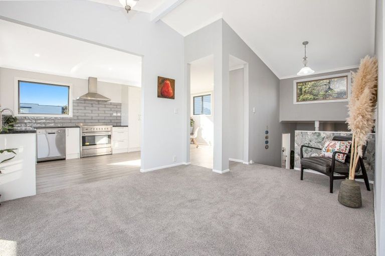 Photo of property in 16 Manly Street, Paraparaumu Beach, Paraparaumu, 5032