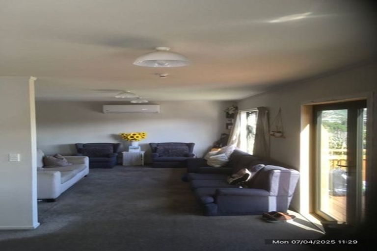 Photo of property in 27 Morere Street, Titahi Bay, Porirua, 5022