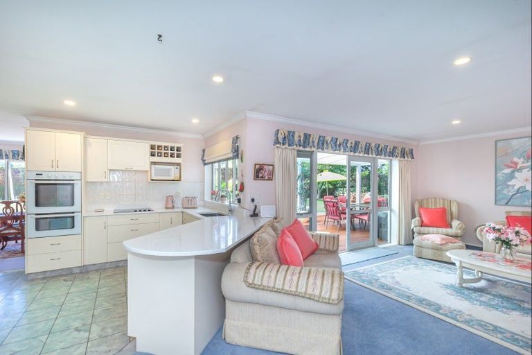 Photo of property in 70 Lea Grove, Levin, 5572