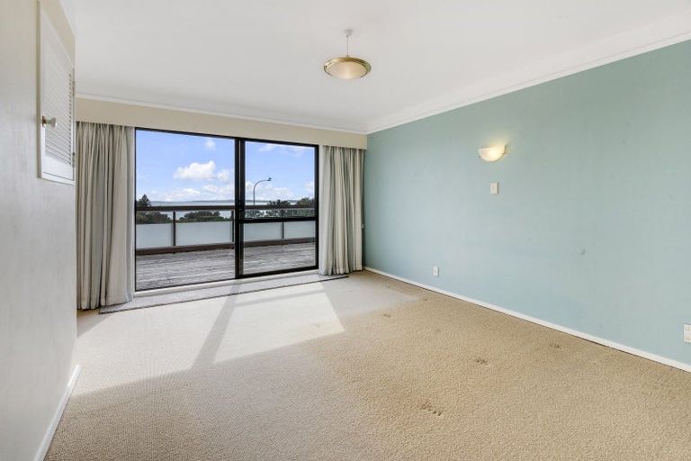 Photo of property in 4 Evelyn Road, Cockle Bay, Auckland, 2014
