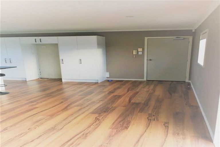 Photo of property in St Claire Village, 171/172 Mcleod Road, Te Atatu South, Auckland, 0610