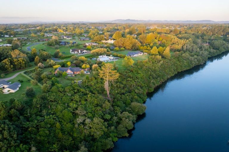 Photo of property in 1 Twin Oaks Drive, Tamahere, Hamilton, 3283