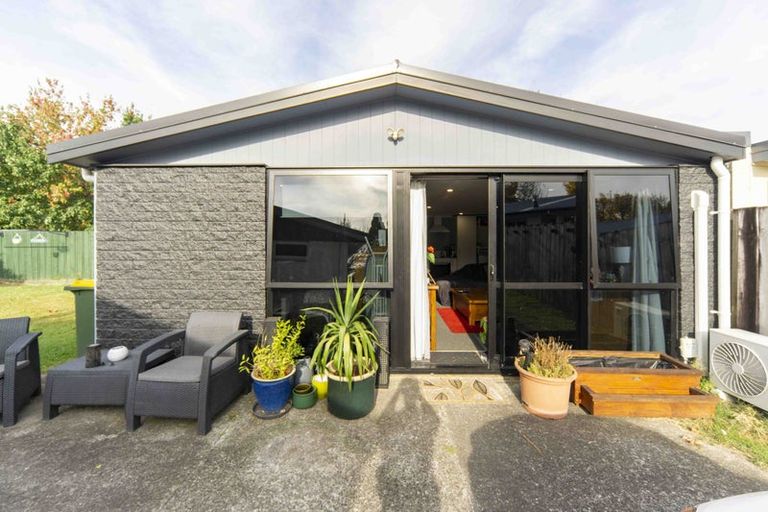 Photo of property in 81 Oakfield Crescent, Pukete, Hamilton, 3200
