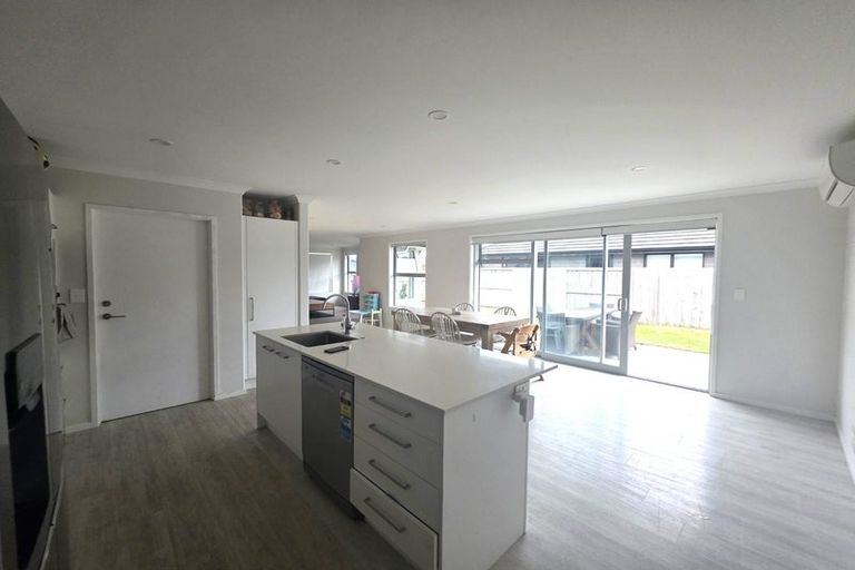 Photo of property in 30 Stevenson Drive, Papamoa, 3118