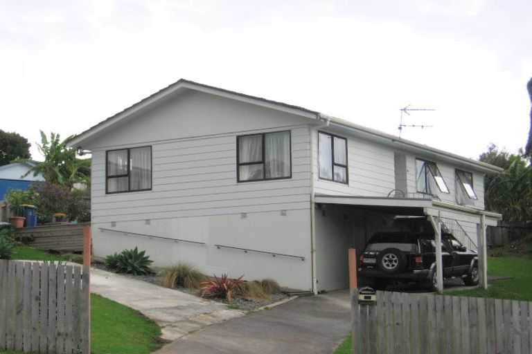 Photo of property in 80 Sunvue Road, Glen Eden, Auckland, 0602