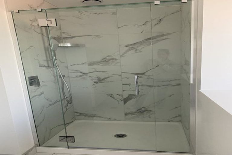 Photo of property in 8/22 Yeovil Road, Te Atatu Peninsula, Auckland, 0610