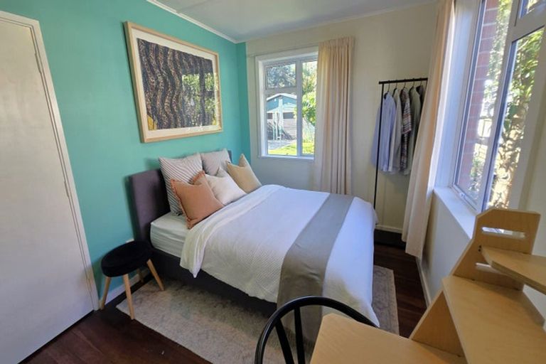 Photo of property in 4 Poole Street, Taita, Lower Hutt, 5011