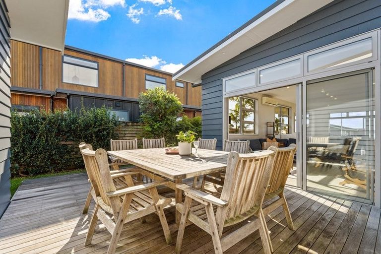 Photo of property in 14 Hampton Mews, Snells Beach, 0920