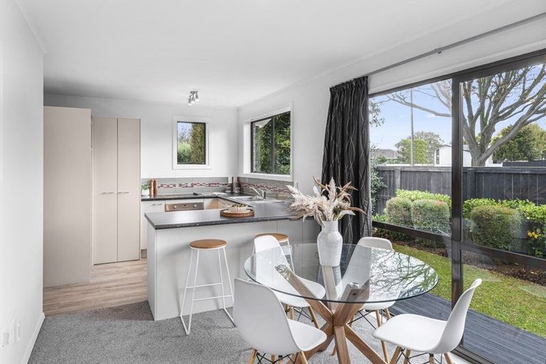 Photo of property in 250a Harewood Road, Bishopdale, Christchurch, 8053