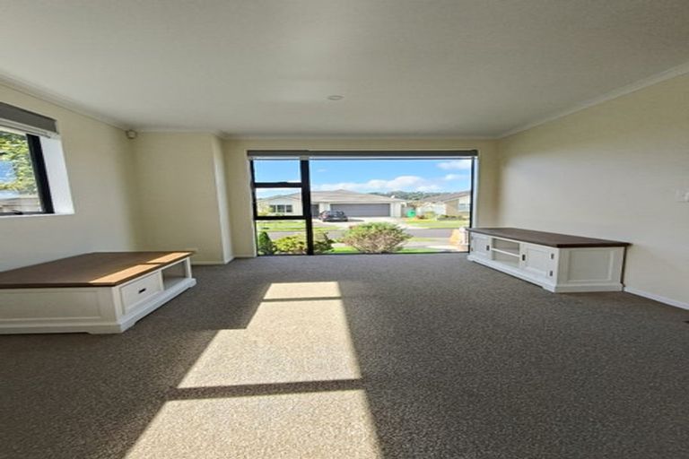 Photo of property in 8a Turpin Road, Riverhead, 0820