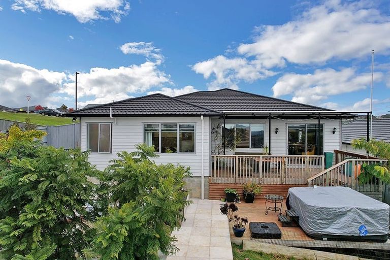 Photo of property in 4 Peter Bourne Drive, Pokeno, 2402