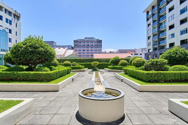 Photo of property in Sanctum Apartment, 10 Ebor Street, Te Aro, Wellington, 6011