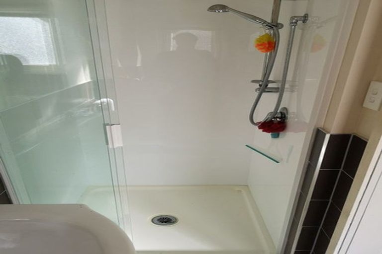 Photo of property in 40 Grenada Avenue, Forrest Hill, Auckland, 0620