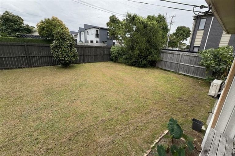 Photo of property in 1/12 Cambridge Road, Manurewa, Auckland, 2102