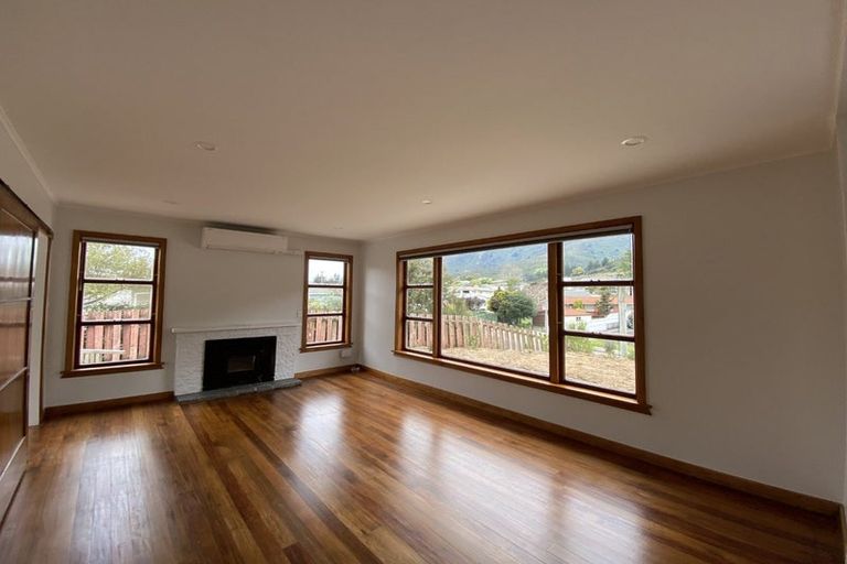 Photo of property in 76 Hampden Street, Picton, 7220