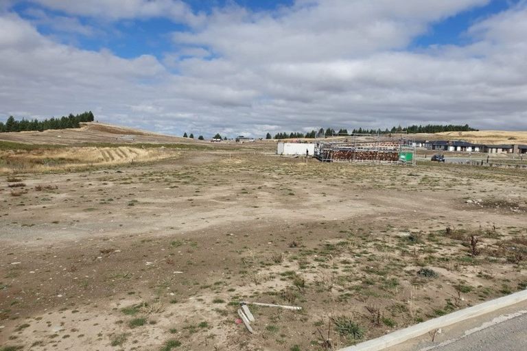 Photo of property in 22 Rodman Lane, Lake Tekapo, 7999