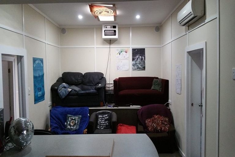 Photo of property in 9 Duke Street, North Dunedin, Dunedin, 9016