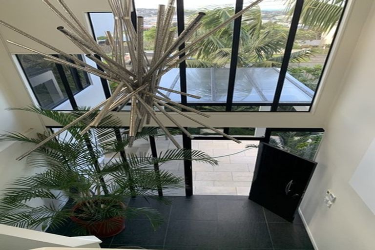 Photo of property in 1/2 Beatrice Avenue, Hillcrest, Auckland, 0627