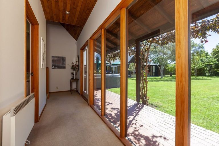 Photo of property in 9-11 Rosebank Grove, Waikanae, 5036