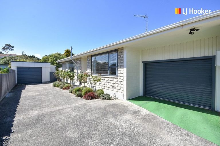 Photo of property in 13b Royal Crescent, Saint Kilda, Dunedin, 9012