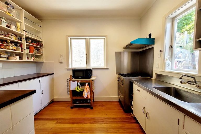 Photo of property in 46 Rakau Road, Hataitai, Wellington, 6021